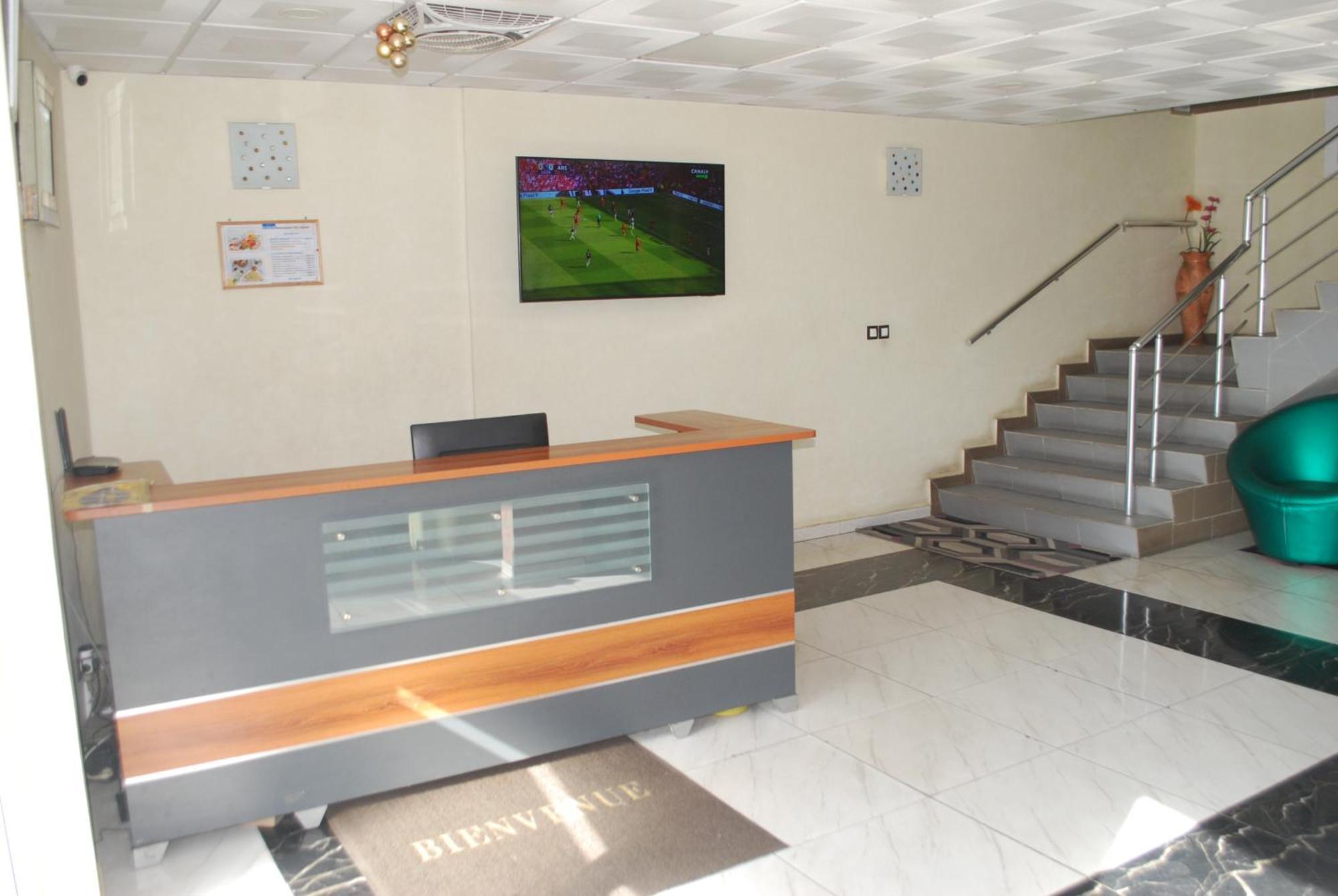 Benin City Center Hotel โกโตนู ภายนอก รูปภาพ